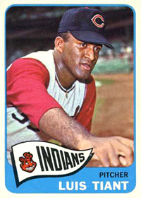 1965 Topps Baseball  Card #145  Luis Tiant (Rookie)