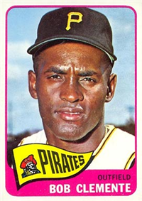1965 Topps Baseball  Card #160  Roberto Clemente (Hall of Fame)