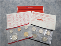 2002 50 State Quarters  Uncirculated Coin Set (red envelope 10 coins)