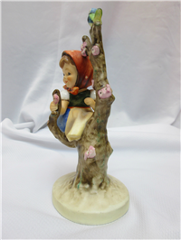 APPLE TREE GIRL Figurine (Hummel 141/I, TMK)