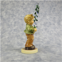 SPRING SWEETHEART (Moitz) Figurine (Hummel 2245, TMK)