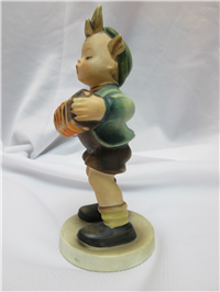 ACCORDION BOY Figurine (Hummel 185, TMK)