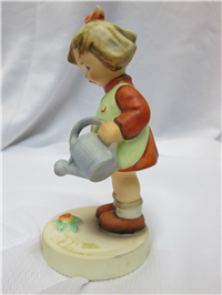 LITTLE GARDENER Figurine (Hummel 74, TMK)