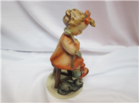 MOTHER'S HELPER Figurine (Hummel 133, TMK)