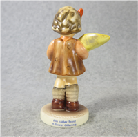 A SWEET OFFERING Figurine Hummel 549 3/0 TMK 7