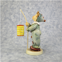 PARADE OF LIGHTS Figurine (Hummel 616, TMK) First Issue