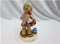 CRITIQUE D'ART Figurine (Hummel 798, TMK)