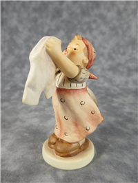 WASH DAY 3-1/4 Inch Figurine   (Hummel 321 4/0, TMK 6)