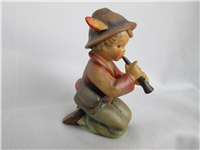 LITTLE TOOTER Figurine (Hummel 214/H, TMKLS)