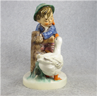 BARNYARD HERO Figurine (Hummel 195/I, TMK)