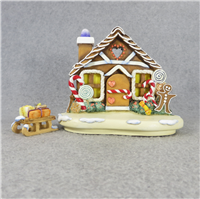 GINGERBREAD LANE 2000 Hummel