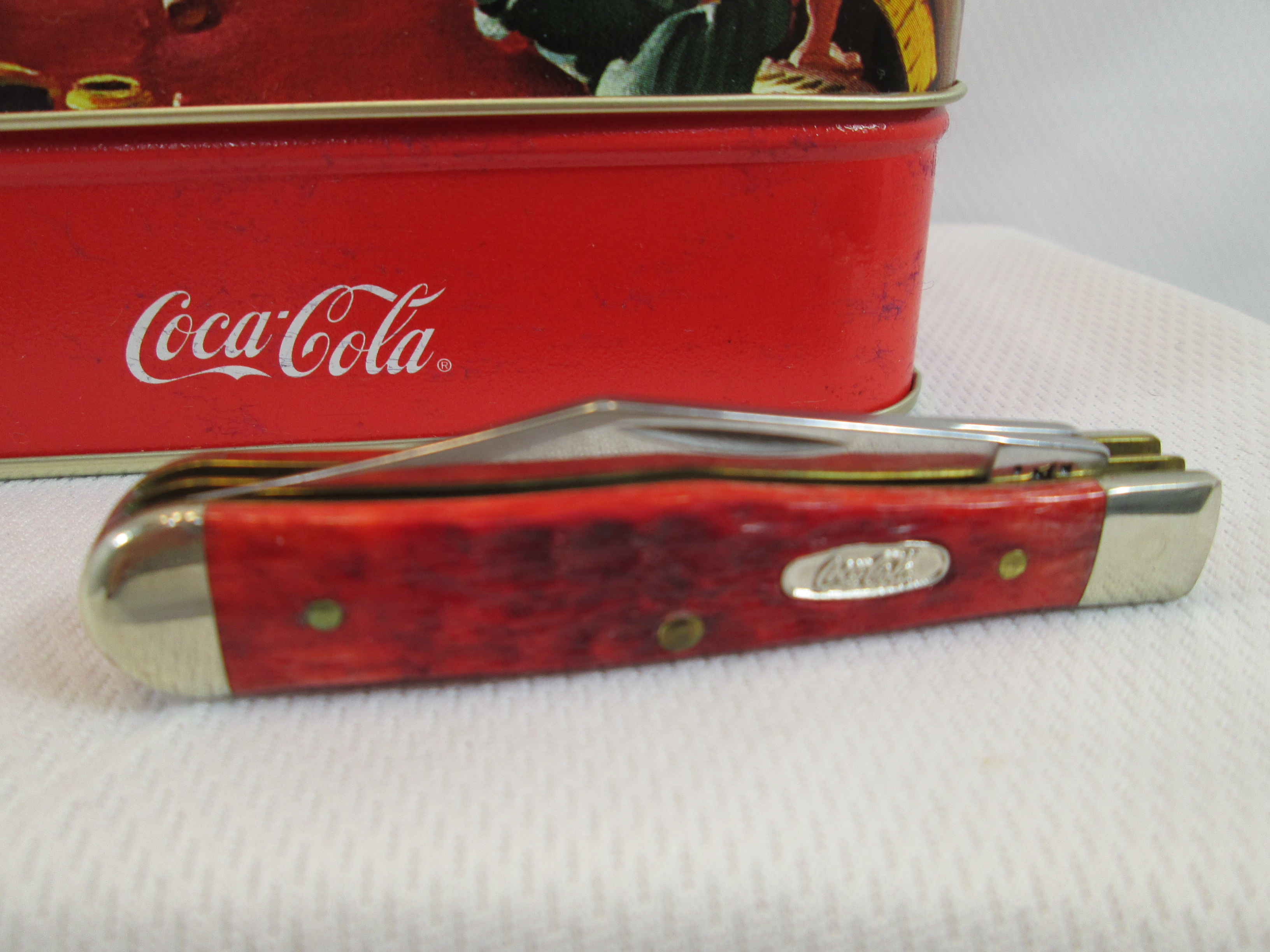 How much is 2001 CASE XX 64700 6225 1/2 SS Red Bone CocaCola Christmas