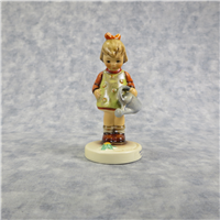 LITTLE GARDENER Special Event Figurine (Hummel 74, TMK)