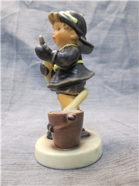 FIRE FIGHTER Wasser marsch Figurine (Hummel 2030, TMK)