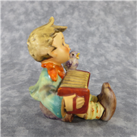 LET'S SING 3 inch Figurine  (Hummel 110/0, TMK 5)