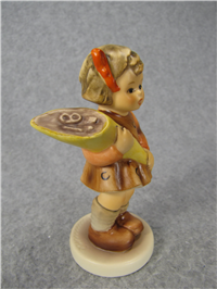 Club Membership A SWEET OFFERING Figurine (Hummel 549 3/0, TMK)