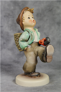 GLOBE TROTTER Figurine (Hummel 79, TMK)