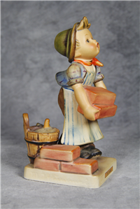 THE BUILDER Figurine (Hummel 305, TMK)