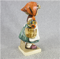 WEARY WANDERER 5-3/4 inch Figurine  (Hummel 204, TMK 6)