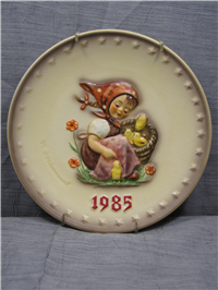 1985 CHICK GIRL 15th Annual 7-1/2 inch Plate  (Hummel 278, TMK 6)