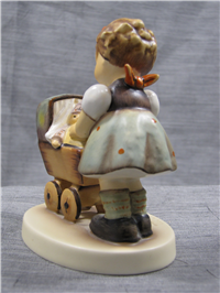 MORNING STROLL Ausfahrt Figurine (Hummel 375/3/0, TMK)