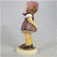 WHICH HAND? 5 Hummel 258 TMK 5