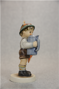 FOR FATHER Orange Carrots Figurine (Hummel 87, TMK)