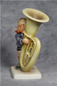 TUBA PLAYER Der Bombardon Figurine (Hummel 437, TMK)