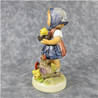 FEEDING TIME Figurine (Hummel 199/0, TMK)