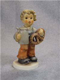 BARVARIAN BIER GARTEN Hummelscape 1016D 1999 + Pretzel Boy Figurine 2093 TMK