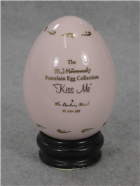 M. I. Hummel KISS ME Porcelain Egg (Danbury Mint, 1994)