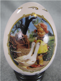 M. I. Hummel GOOSE GIRL Porcelain Egg (Danbury Mint, 1993)