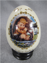 M. I. Hummel UMBRELLA BOY Porcelain Egg (Danbury Mint, 1994)