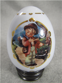 M. I. Hummel LITTLE FIDDLER Porcelain Egg (Danbury Mint, 1994)