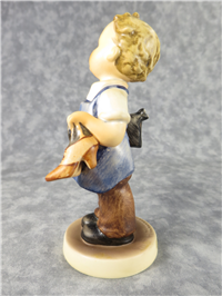 BOOTS Figurine (Hummel 143/0, TMK)