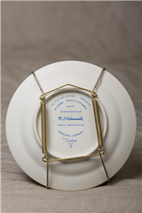 FESTIVAL HARMONY with Flute Annual Plate (Hummel 693, TMK 1995)