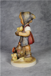 FEEDING TIME Figurine (Hummel 199/1, TMK)