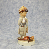 DOCTOR Figurine (Hummel 127, TMK)