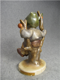 APPLE TREE BOY Figurine (Hummel 142 3/0, TMK)