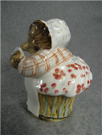 Beatrix Potter's MRS. TIGGY WINKLE Figurine (F. Warne & Co, Beswick, England, 1948)