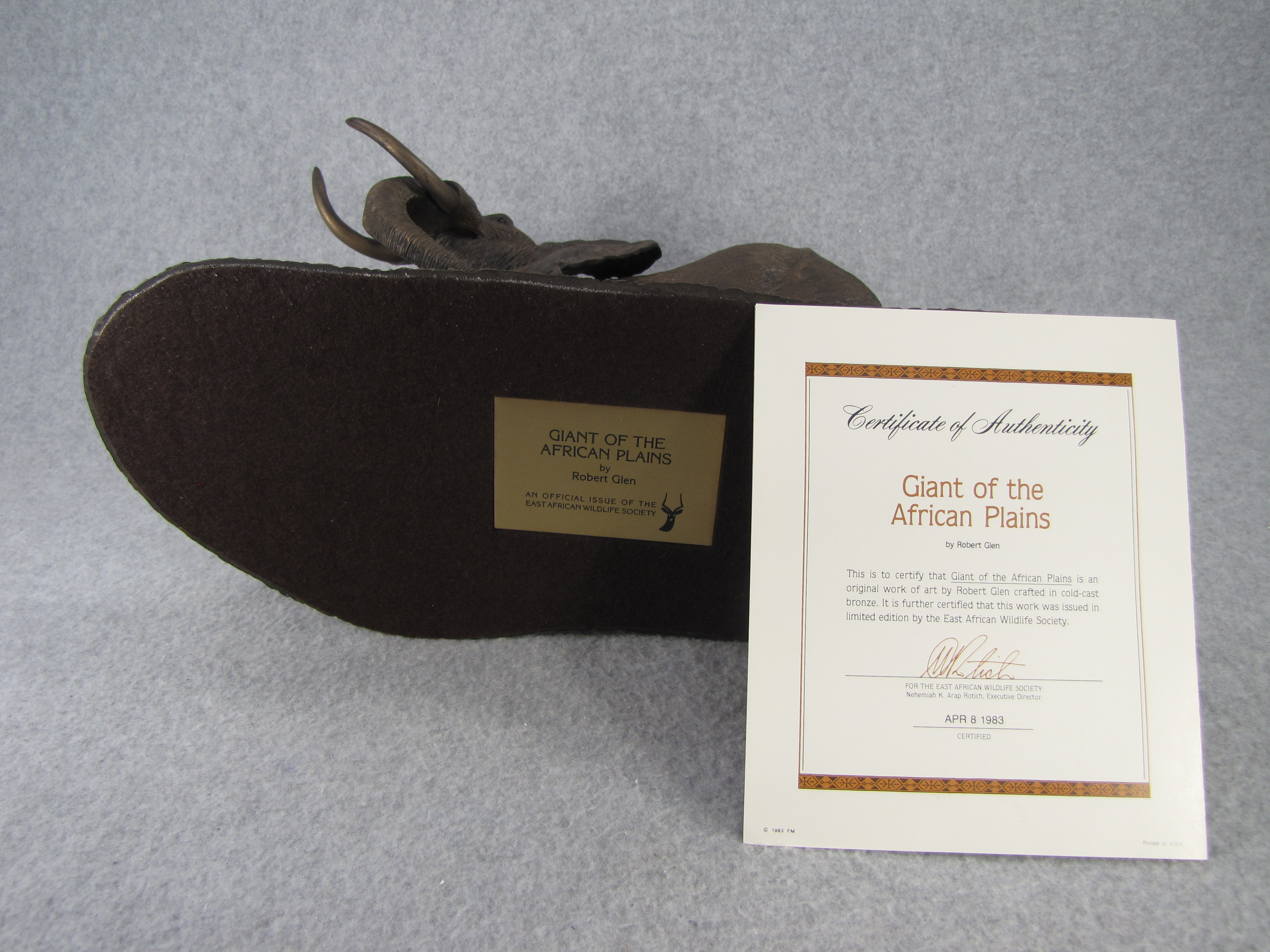 How much is 1983 East African Wildlife Society Giant Of The