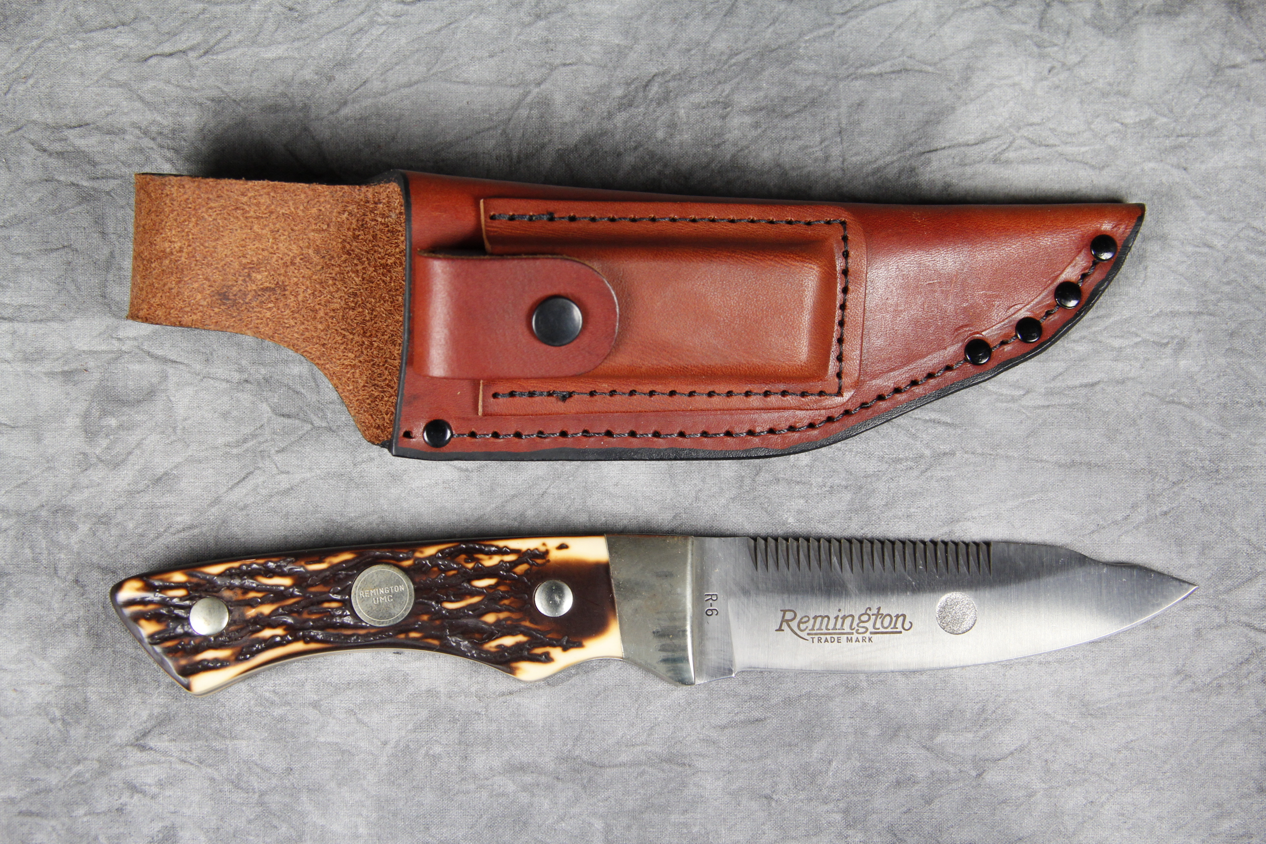 How much is REMINGTON UMC R-6 Delrin Stag Fixed Blade Skinner