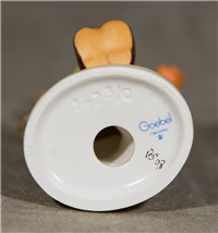 Apple Tree Boy Figurine Hummel 142 3/0 TMK 7