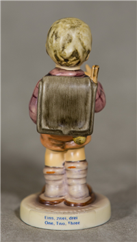 ONE TWO THREE Figurine (Hummel 555, TMK)