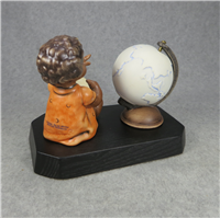 First Issue AFRICAN WANDERER Figurine Globe & Base (Hummel 2062, TMK)