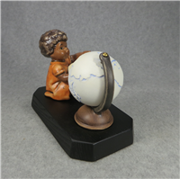 First Issue AFRICAN WANDERER Figurine Globe & Base (Hummel 2062, TMK)