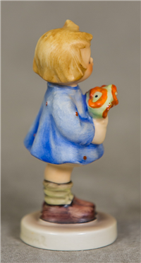 GIRL WITH NOSEGAY Figurine (Hummel 239/A, TMK)