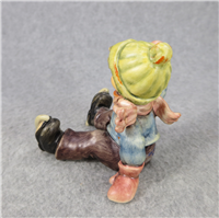 SKATING IN STRIDE Figurine (Hummel 2058/B, First Issue, TMK)