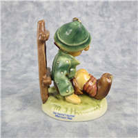 AFTERNOON NAP First Issue Figurine (Hummel 836, TMK)