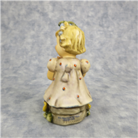 GARDEN GIFT FIRST ISSUE 8 Hummel 619 TMK 8